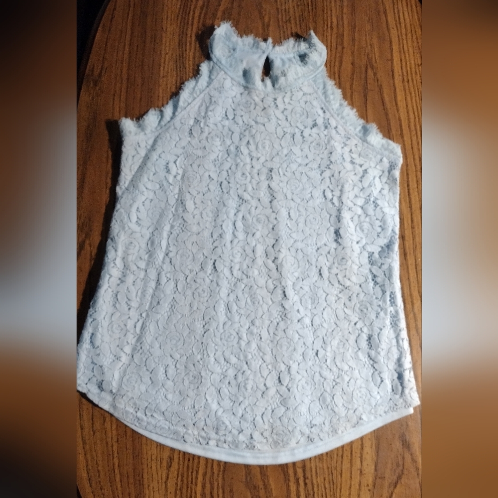 Elegant Lace Sleeveless Top - Light Blue